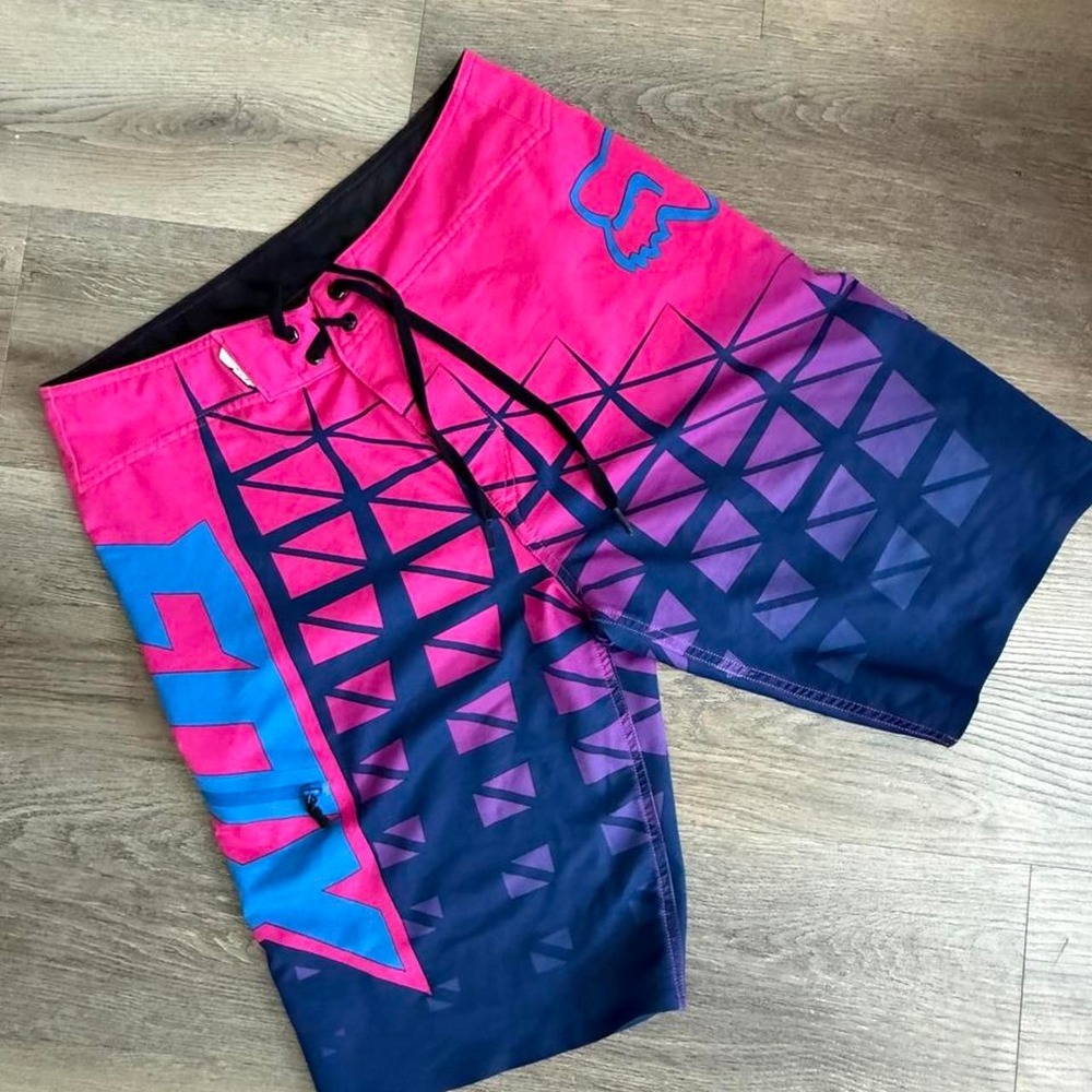 Fox Racing Pink Blue Purple Gradient Geometric Motocross Board Shorts Womens